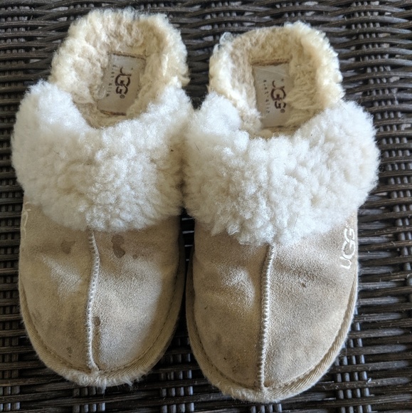 🔥 Ugg Slippers - Picture 4 of 8